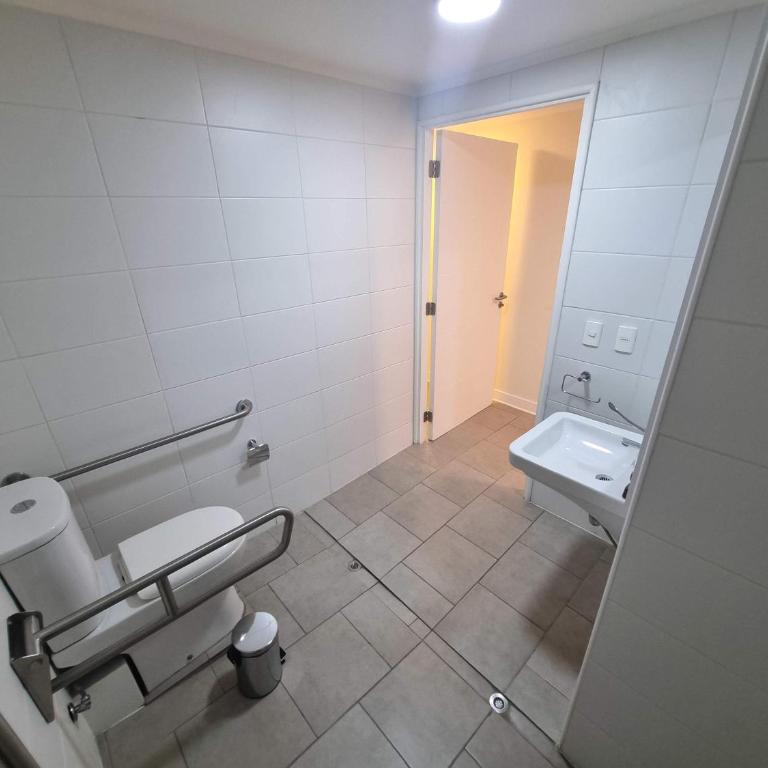 Central 1BR1BA in Santiago Balcony & Nearby Metro - Apartamento - 10