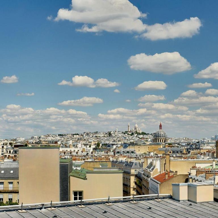 Paris Marriott Champs Elysees Hotel - Chambre Lit Queen-Size avec Terrasse - Vue sur Ville - 3