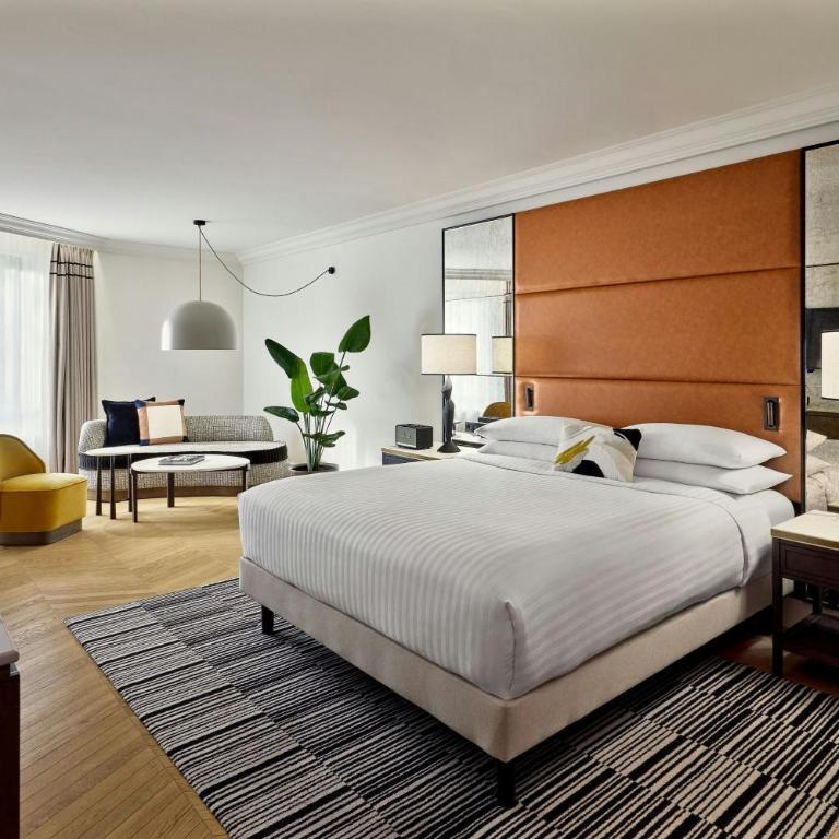 Paris Marriott Champs Elysees Hotel - Suite Familiale Parisienne 2 Chambres - Vue sur Atrium - 1