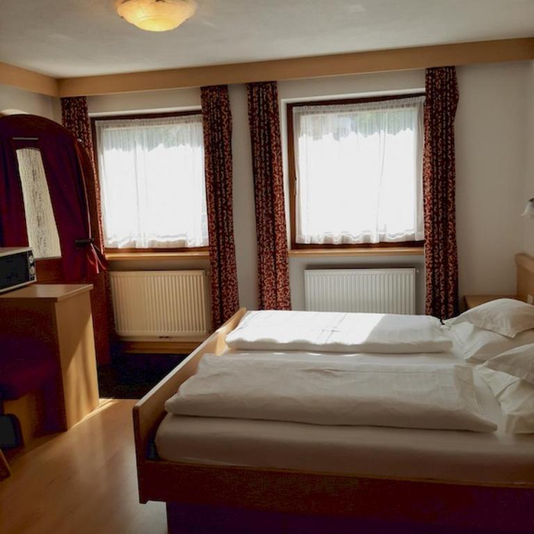 Garnì Lasteis B&B - apartments - Camera Matrimoniale con Vista Montagna - 20