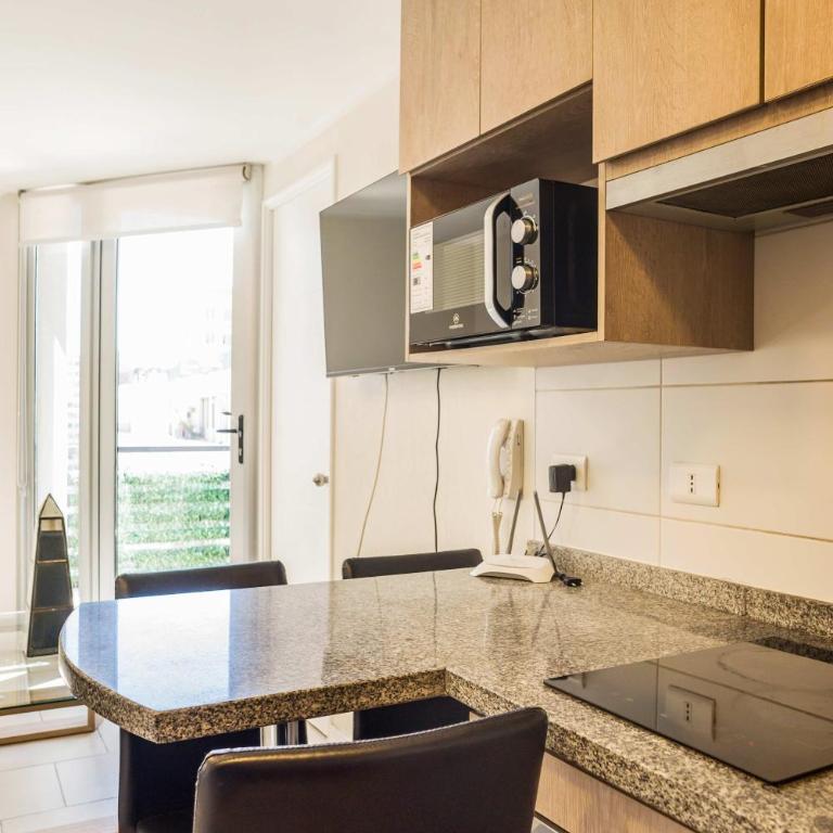 Central Chic 1BR Steps from Metro & Attractions - Apartment - 13