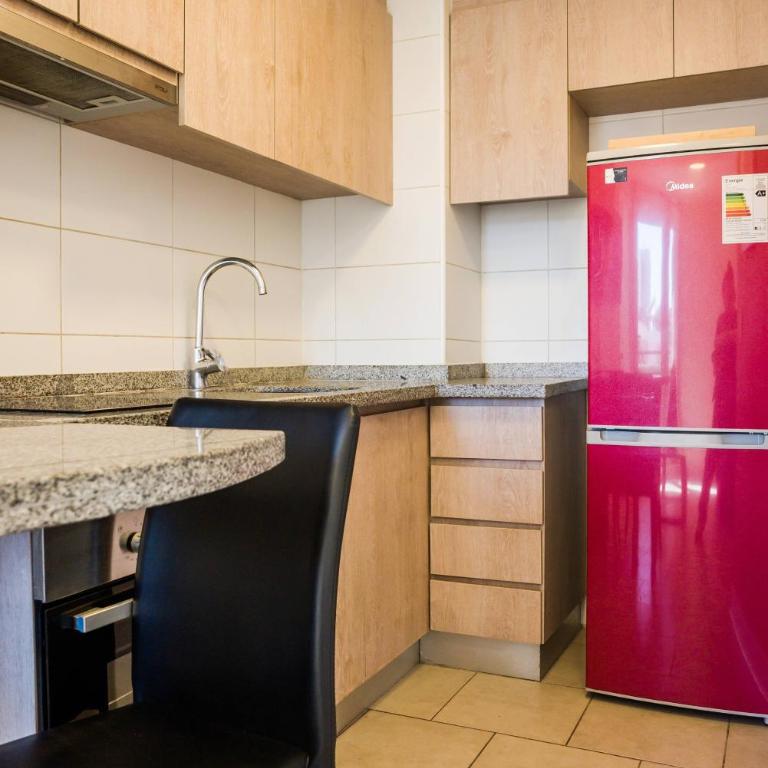 Central Chic 1BR Steps from Metro & Attractions - Apartment - 17