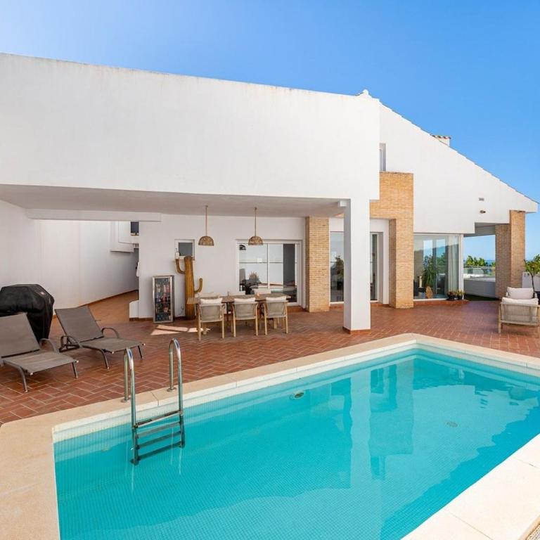 Villa Nórdica in Benalmádena - Villa - 1