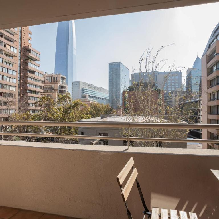 Stylish 1BR in Las Condes Pool and Free Parking - Apartment - 3