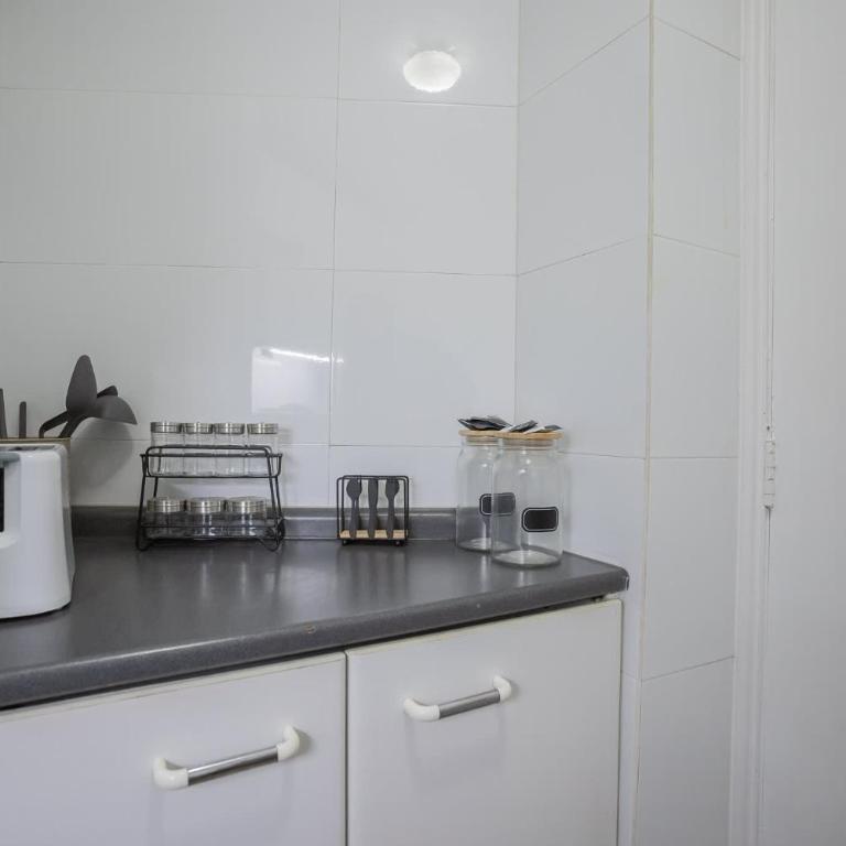 Stylish 1BR in Las Condes Pool and Free Parking - Apartment - 13
