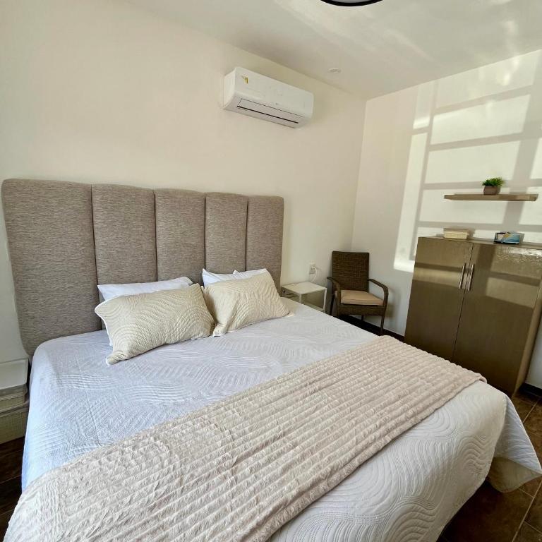 Goretti place - Deluxe Doppel-/Zweibettzimmer mit Zugang zum Pool - 2