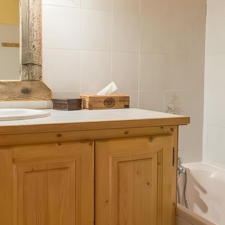 Chalet le Névé - Le Tetra-Lyre - Appartement Supérieur avec Balcon - 16