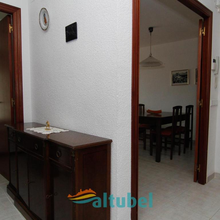 Apartamentos Torre Hirta - Apartamento de 2 dormitorios con vistas al mar - 1