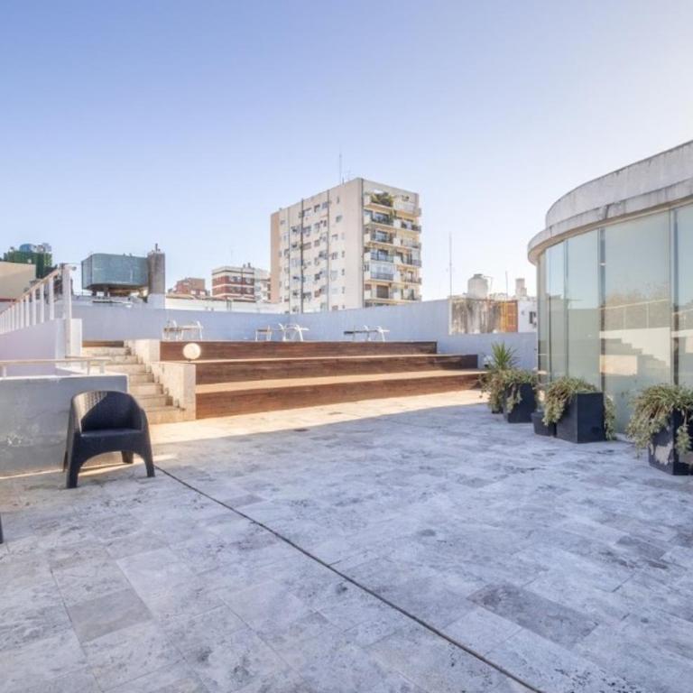 Ideal para ejecutivos con cochera, sala de conferencias, gym, pileta y seguridad 24hs - One-Bedroom Apartment - 28