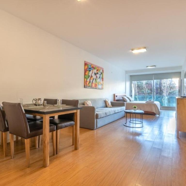 Ideal para ejecutivos con cochera, sala de conferencias, gym, pileta y seguridad 24hs - One-Bedroom Apartment - 12