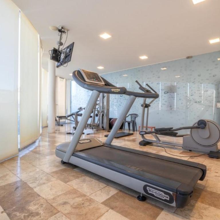 Ideal para ejecutivos con cochera, sala de conferencias, gym, pileta y seguridad 24hs - One-Bedroom Apartment - 20