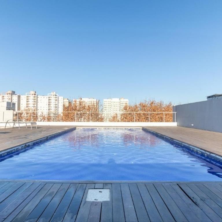 Ideal para ejecutivos con cochera, sala de conferencias, gym, pileta y seguridad 24hs - One-Bedroom Apartment - 31