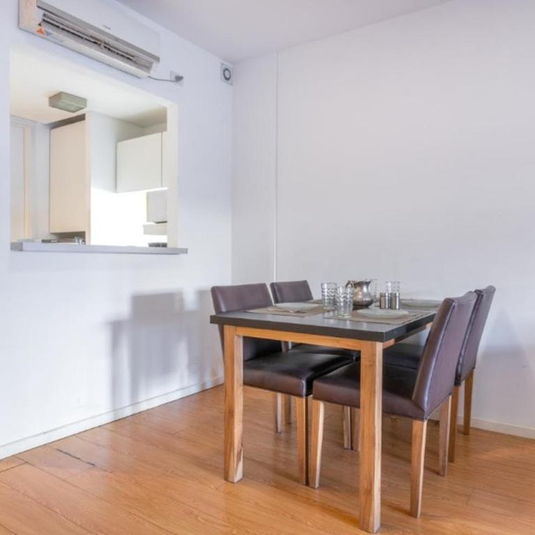 Ideal para ejecutivos con cochera, sala de conferencias, gym, pileta y seguridad 24hs - One-Bedroom Apartment - 22