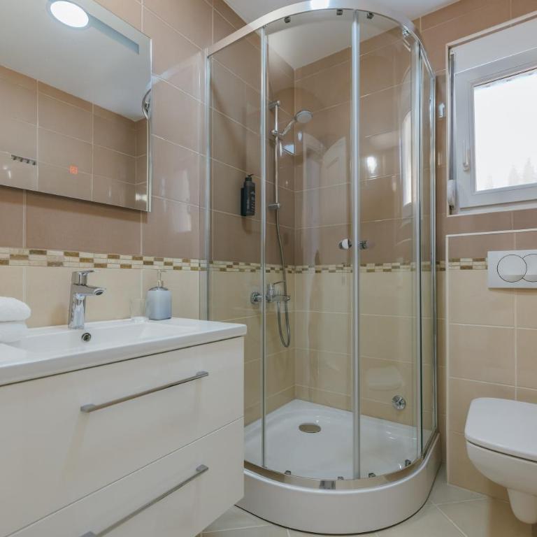 Lusso Apartments - Deluks Studio sa Queen Krevetom - 2