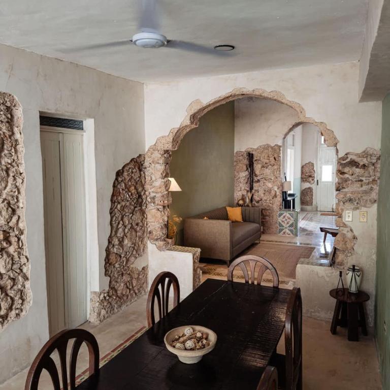 Colonial Yucatan Home Pool Parking - Vacation Home - 4