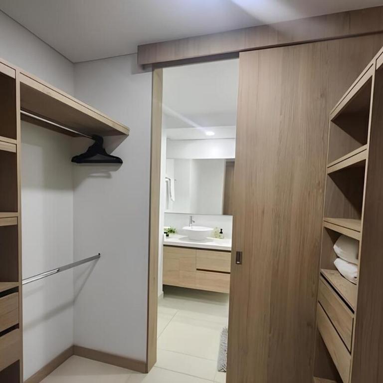 Apartment in Laureles with city views - Three-Bedroom Apartment - 9