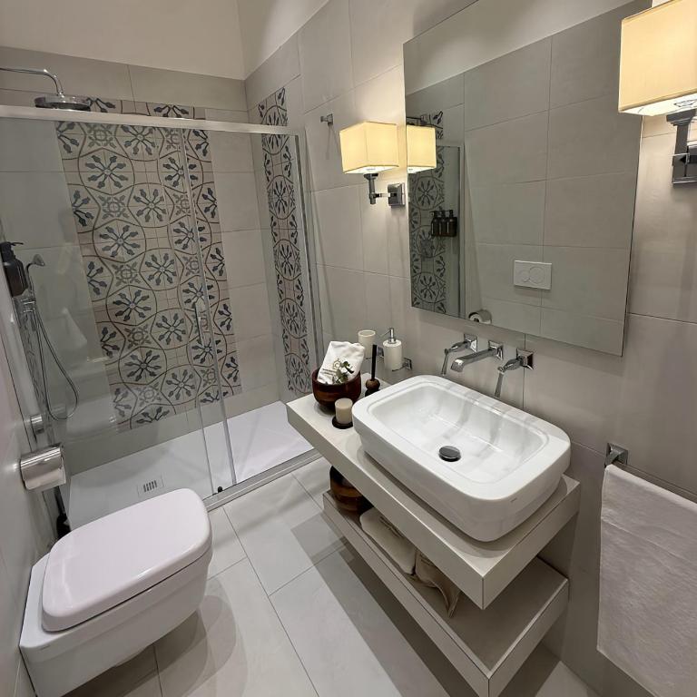 LUXURY Palazzo Carruggio Dimora Storica - Suite con 2 Camere da Letto - 10