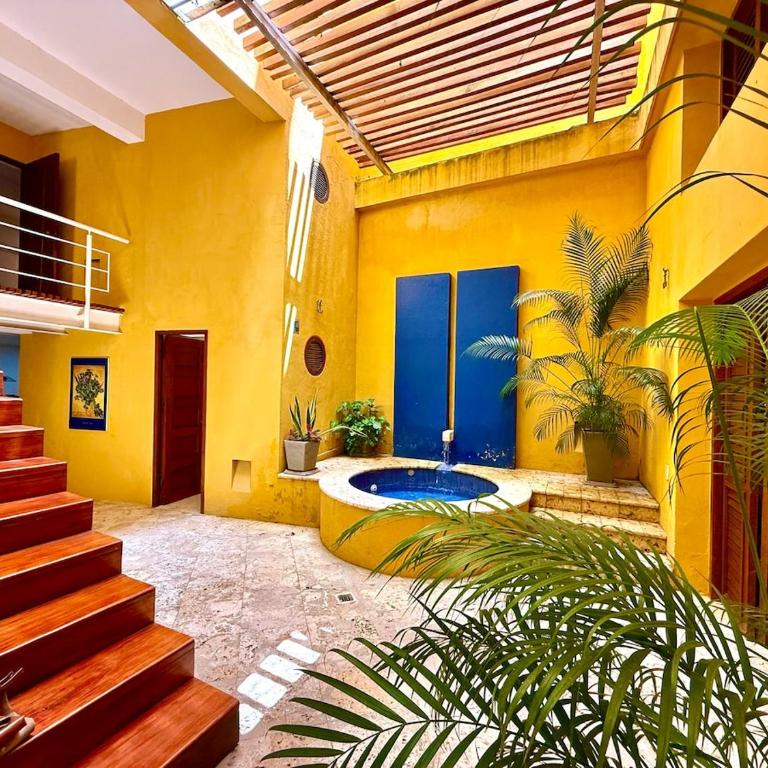 Calamari Homes - El Porvenir 205 - Walled City - Three-Bedroom Apartment - 32