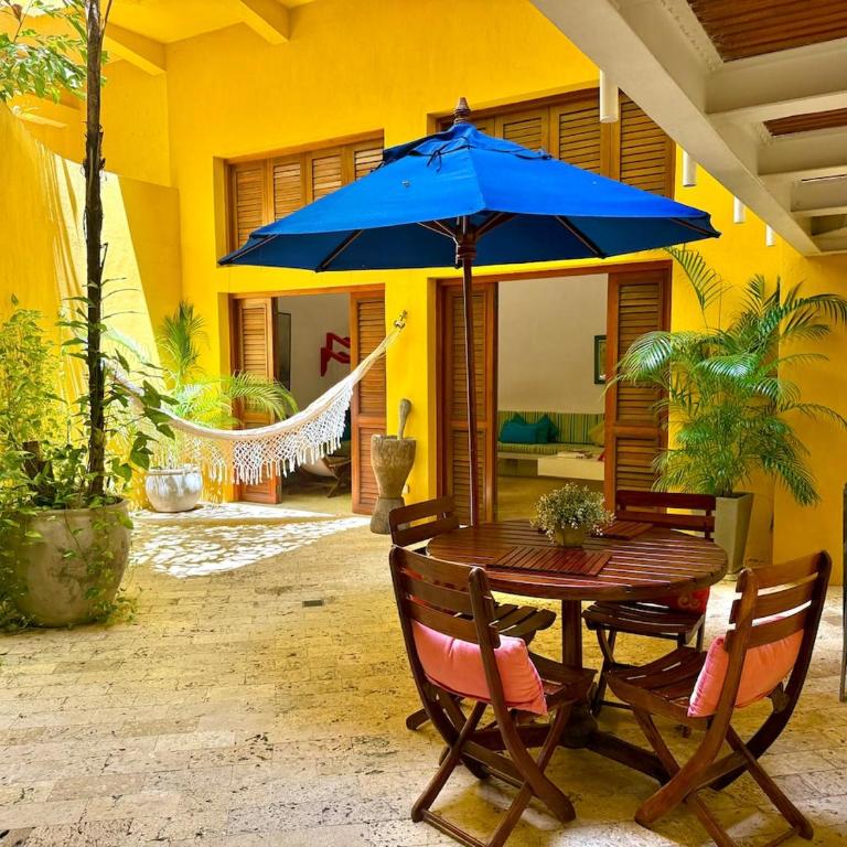 Calamari Homes - El Porvenir 205 - Walled City - Three-Bedroom Apartment - 34