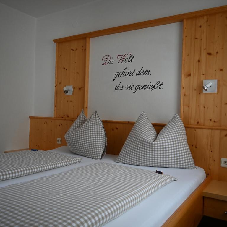 Gästehaus Pürstl-Kocher - Doppelzimmer mit Balkon - 6