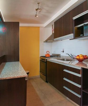 Monoambiente céntrico - Apartamento de 1 dormitorio - 2