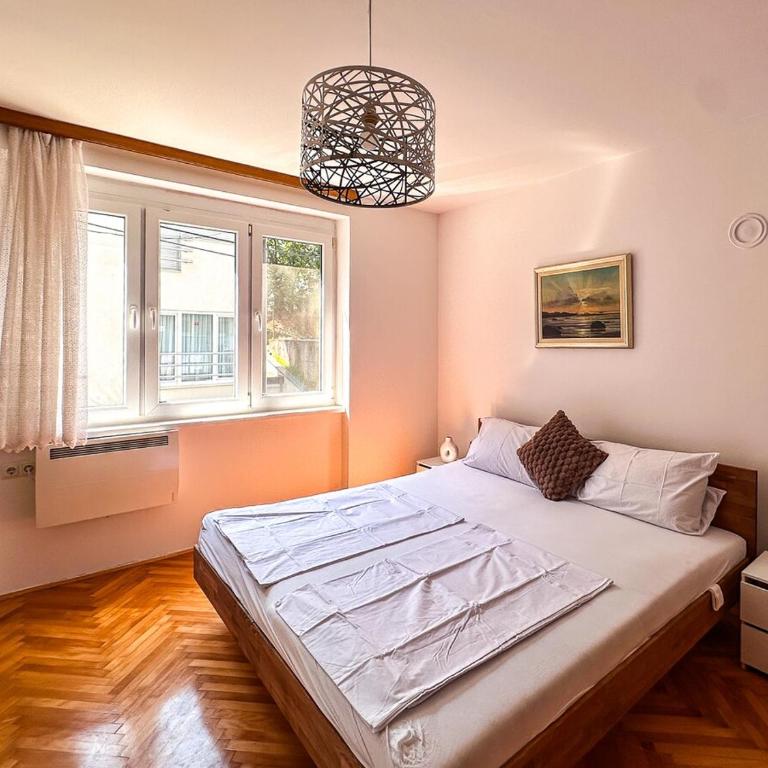 Cheyf Urban Haven - Apartman sa 2 Spavaće Sobe - 13