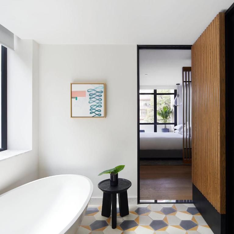 Kimpton El Castelar Polanco by IHG - Premium King Room with Terrace and Spa - 4