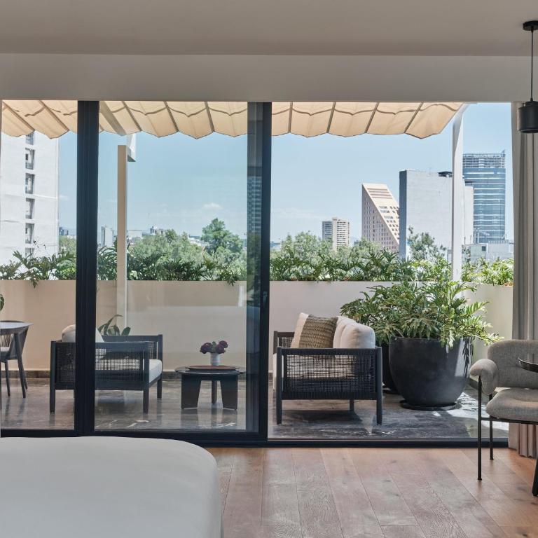 Kimpton El Castelar Polanco by IHG - Premium King Room with Terrace and Spa - 6