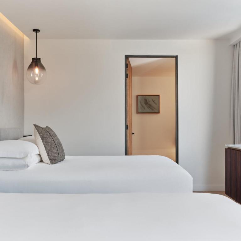 Kimpton El Castelar Polanco by IHG - Essential Queen Room with Two Queen Beds - Mobility Accessible - 4