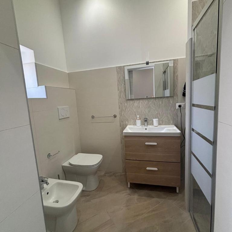 Sicily Rooms Living - Single Room with Private Bathroom - 5
