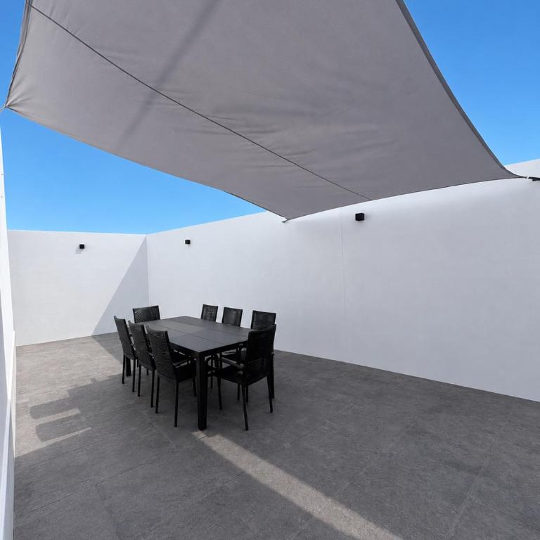 Paradiso Luxury Villa - Two-Bedroom Villa - 9