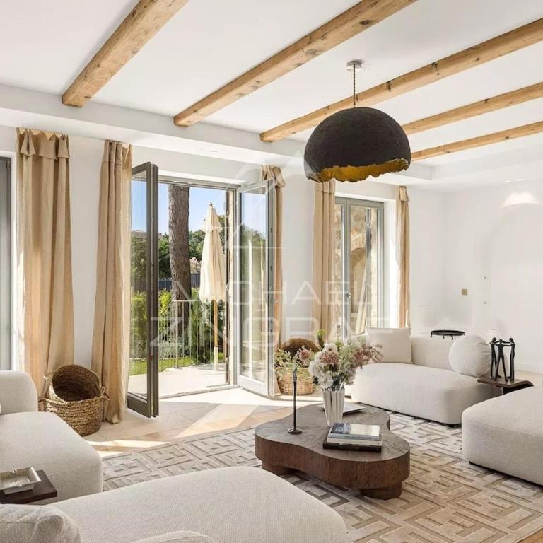 Luxury villa - Villa - 1