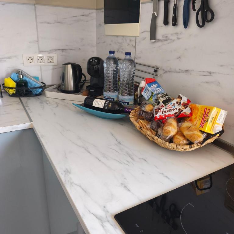 Central Apartment 4P Playa Chica Beach 2min WIFI - Apartamento - Planta baja - 8
