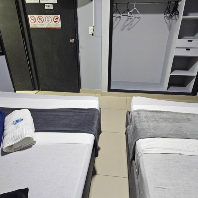 aparta hotel continental estadio - Twin Room with Private Bathroom - 7