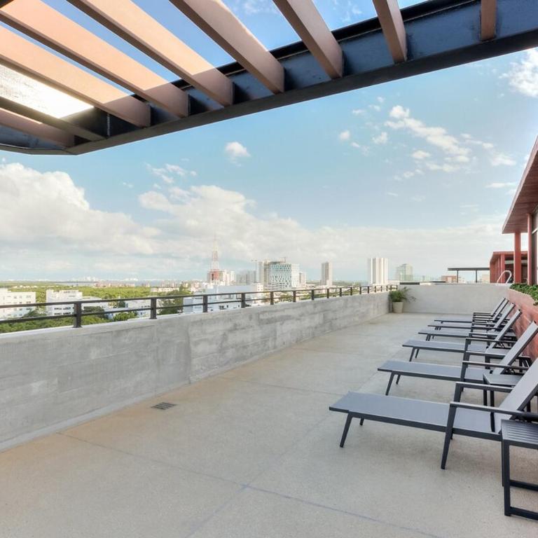 Centrally located depa with Pool, Gym, Coworking, Wifi 606 - Apartamento de 2 dormitorios - 30