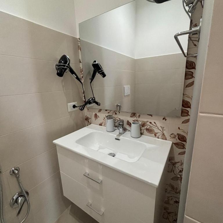 Sicily Rooms Living - Double or Twin Room - 5