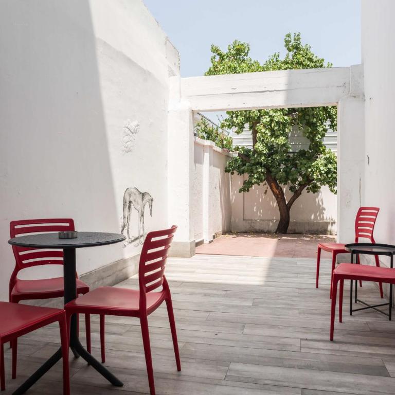Stylish 2BR Apt Emilio Vaisse Urban Design Stay - Apartment - 13