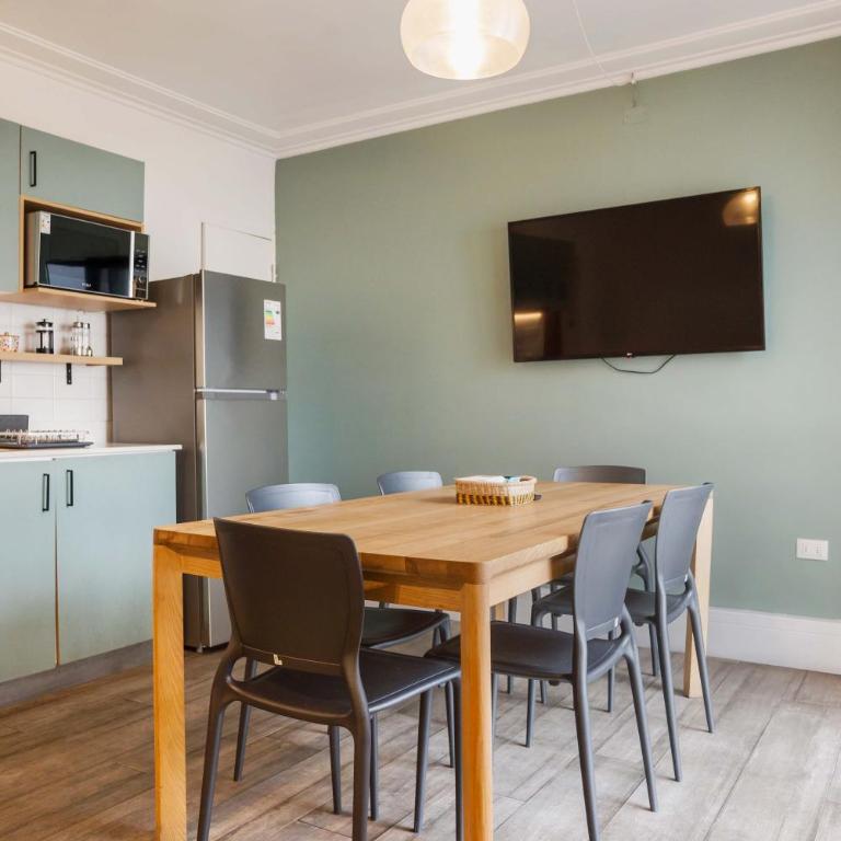 Stylish 2BR Apt Emilio Vaisse Urban Design Stay - Apartment - 15