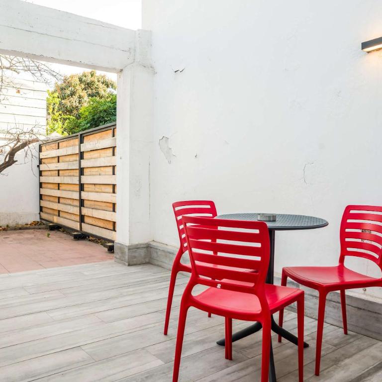Stylish 2BR Apt Emilio Vaisse Urban Design Stay - Apartment - 35