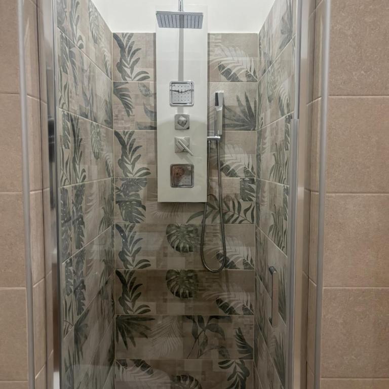 Sicily Rooms Living - Single Room - 11