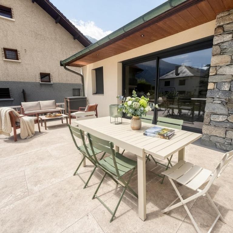 L'Entre Nous Climatisation Terrasse - Appartement 2 Chambres de Luxe avec Vue sur le Jardin - 7