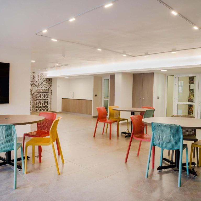 Charming Modern Studio Nunoa Cozy Urban Escape - Apartamento - 17