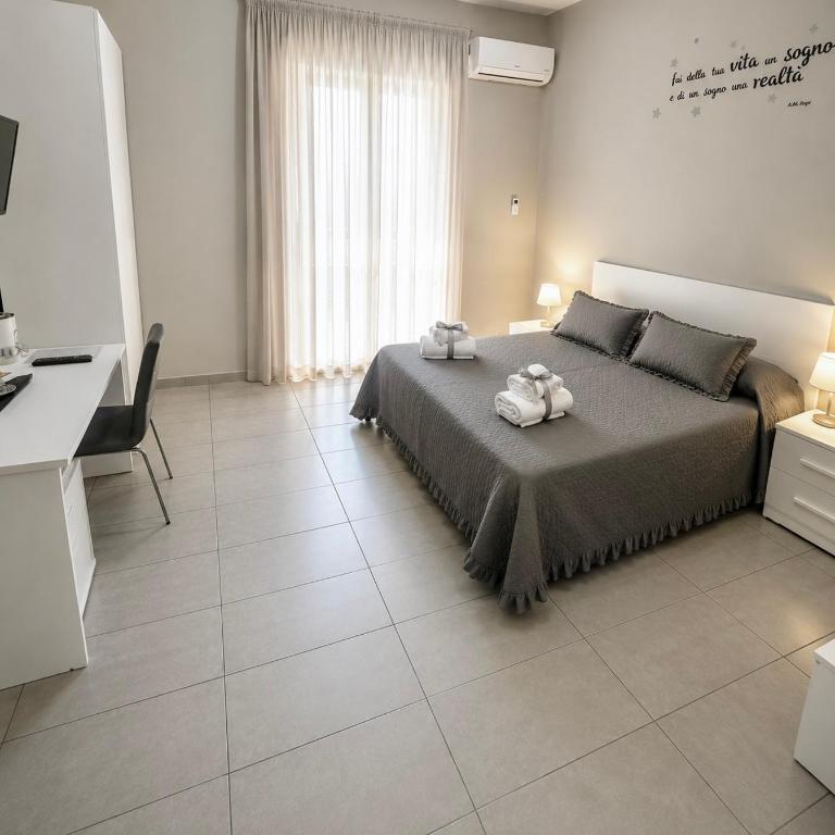B&B Rianna House - Camera Matrimoniale con Bagno Privato - 3