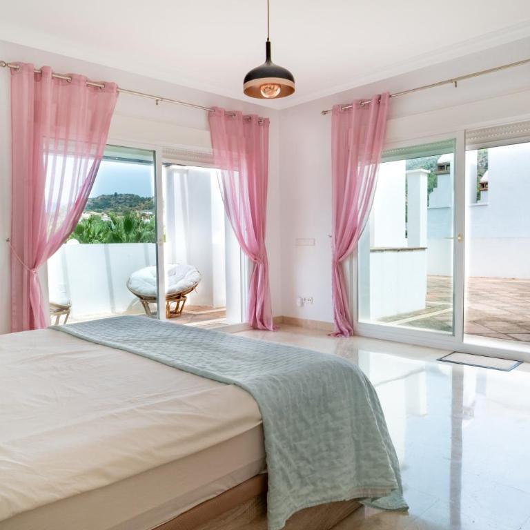 Duplex-penthouse with stunning panoramic view - Suite con vistas a la montaña - 20