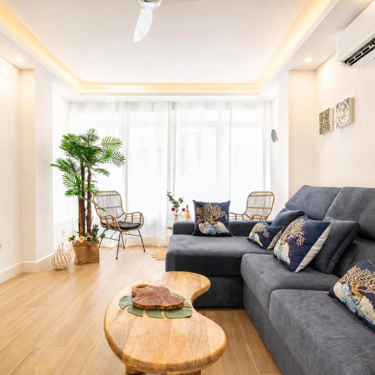 Estepona DownTown Near The Beach - Happy Rentals - Deluxe Apartment - 1