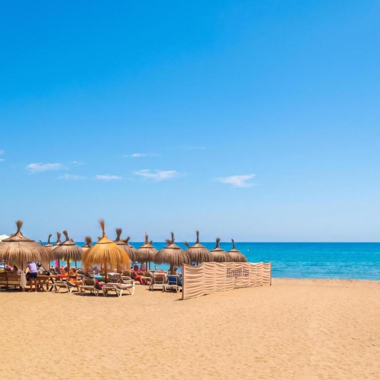 Estepona DownTown Near The Beach - Happy Rentals - Deluxe Apartment - 9
