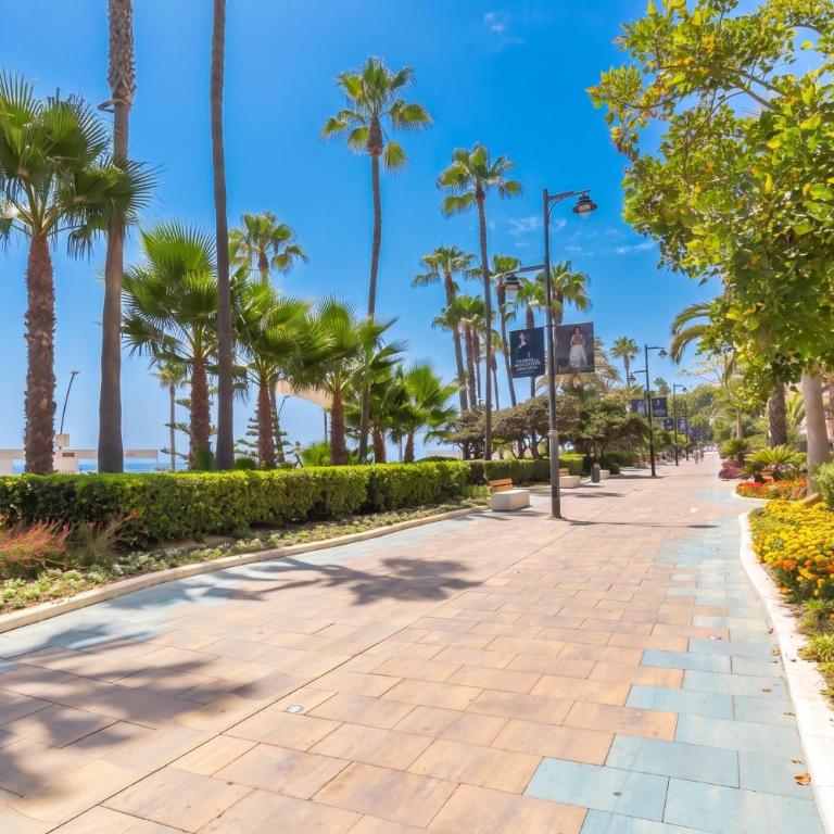 Estepona DownTown Near The Beach - Happy Rentals - Deluxe Apartment - 21