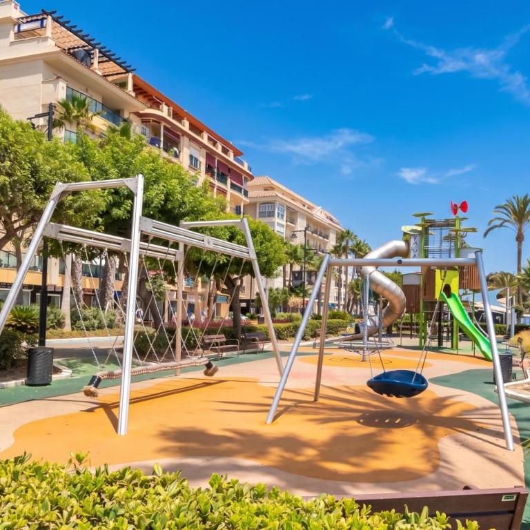 Estepona DownTown Near The Beach - Happy Rentals - Deluxe Apartment - 20