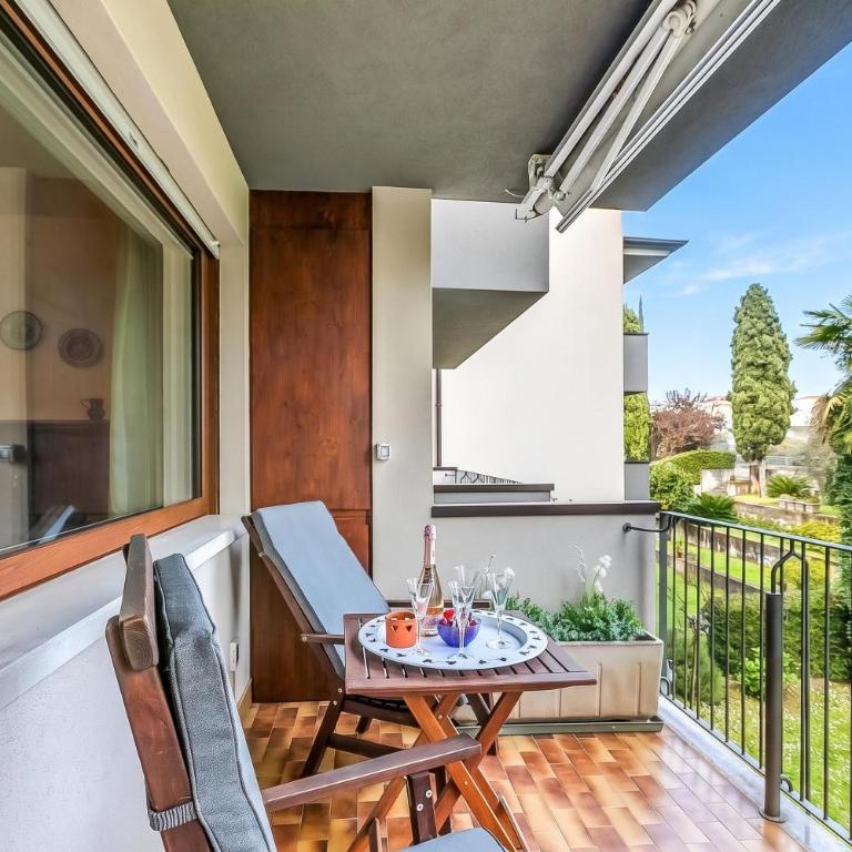 Dora - Happy Rentals - Apartment with Balcony - 1