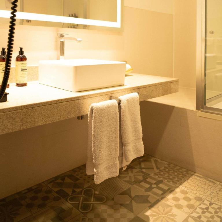 Novotel Cusco - Colonial Family Duplex Room - 9